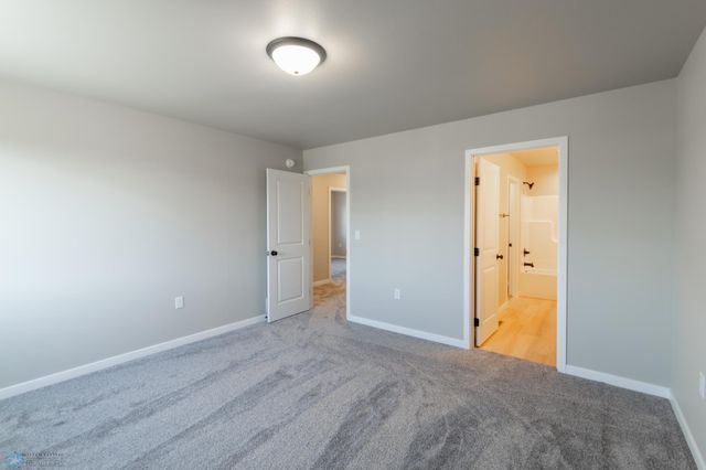 1149 60th Avenue W, West Fargo, ND 58078