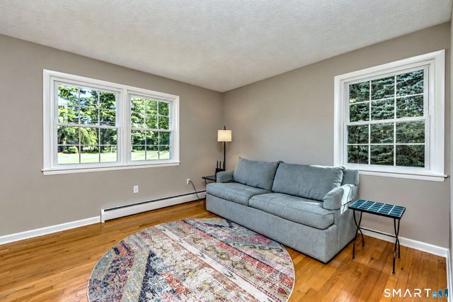8 Applewood Drive, Cheshire, CT 06410