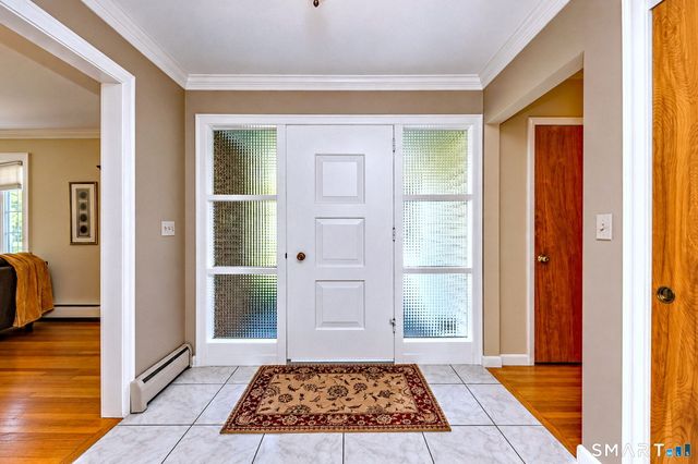 8 Applewood Drive, Cheshire, CT 06410