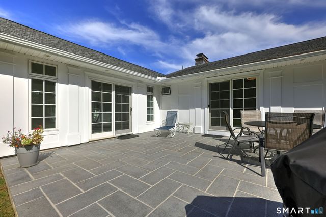 8 Applewood Drive, Cheshire, CT 06410