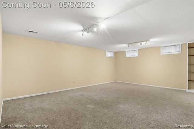 6545 Red Cedar Lane, West Bloomfield, MI 48324