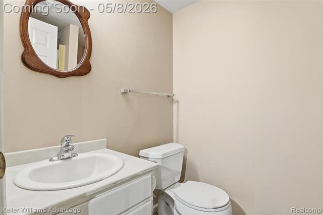 6545 Red Cedar Lane, West Bloomfield, MI 48324