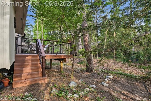 6545 Red Cedar Lane, West Bloomfield, MI 48324