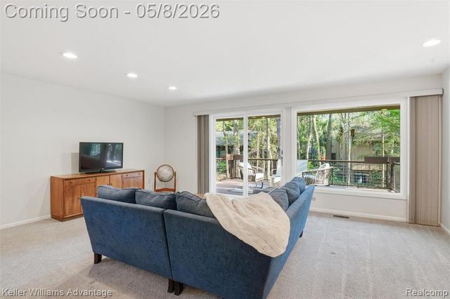 6545 Red Cedar Lane, West Bloomfield, MI 48324