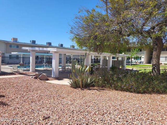 8221 E GARFIELD Street L205, Scottsdale, AZ 85257
