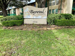 1516 Bay Area Boulevard E4, Houston, TX 77058