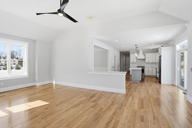 26 Bluebird Ln, Groton, MA 01450