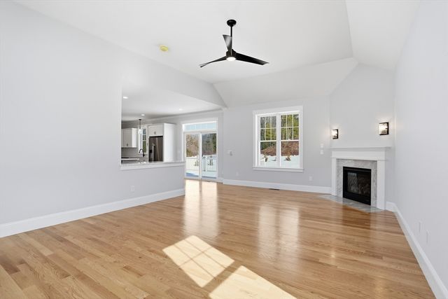 26 Bluebird Ln, Groton, MA 01450