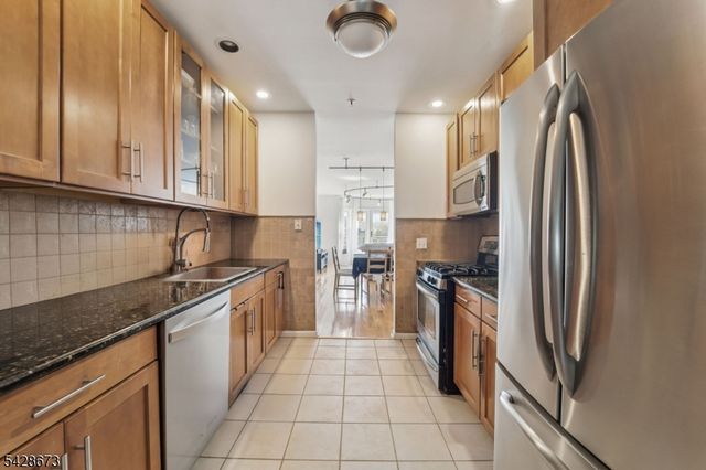 129 The Promenade, Edgewater Boro, NJ 07020