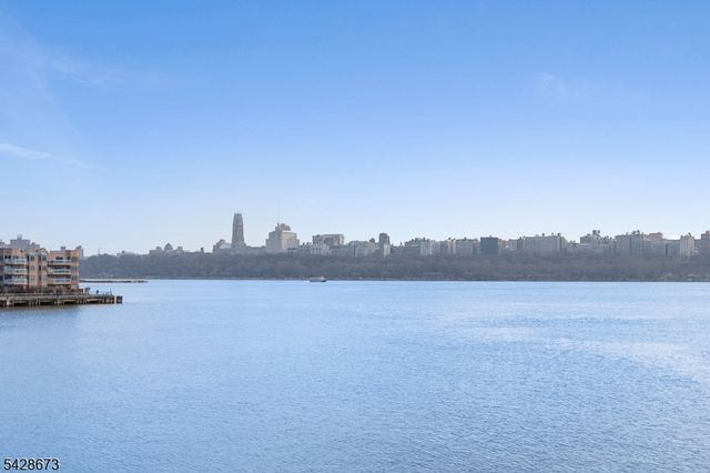 129 The Promenade, Edgewater Boro, NJ 07020
