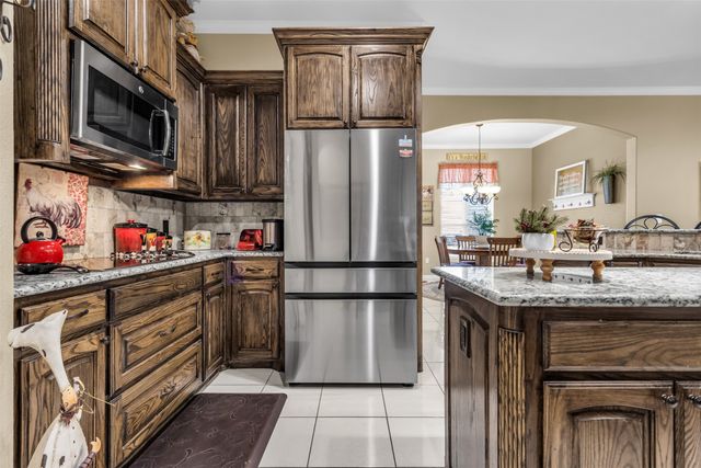 7732 Fall Creek Road, Terrell, TX 75160