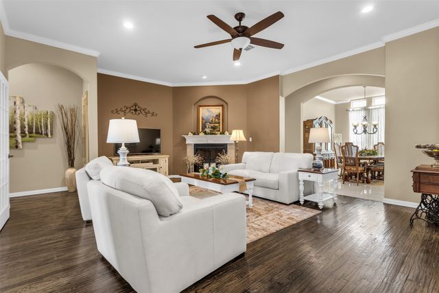 7732 Fall Creek Road, Terrell, TX 75160