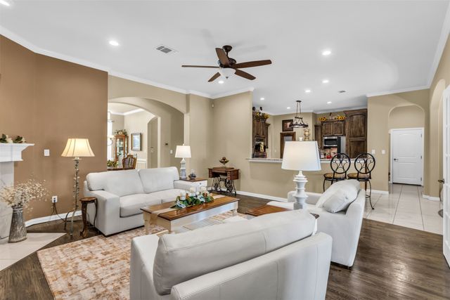 7732 Fall Creek Road, Terrell, TX 75160