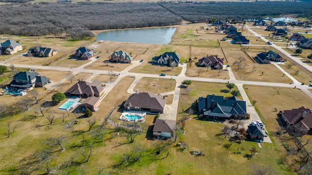 7732 Fall Creek Road, Terrell, TX 75160