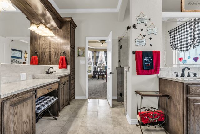 7732 Fall Creek Road, Terrell, TX 75160