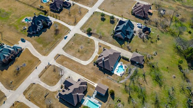 7732 Fall Creek Road, Terrell, TX 75160