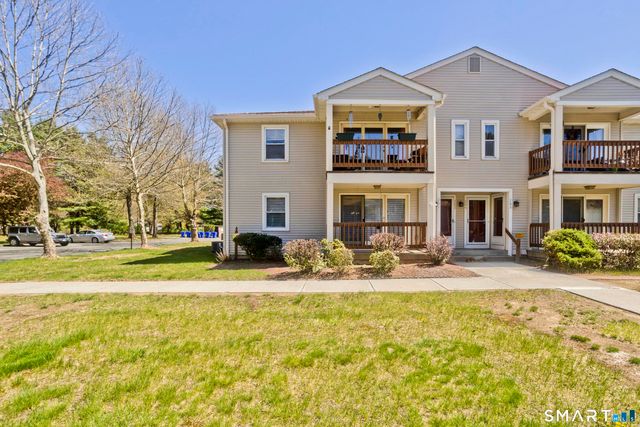 201 Ashmead Commons 201, Enfield, CT 06082