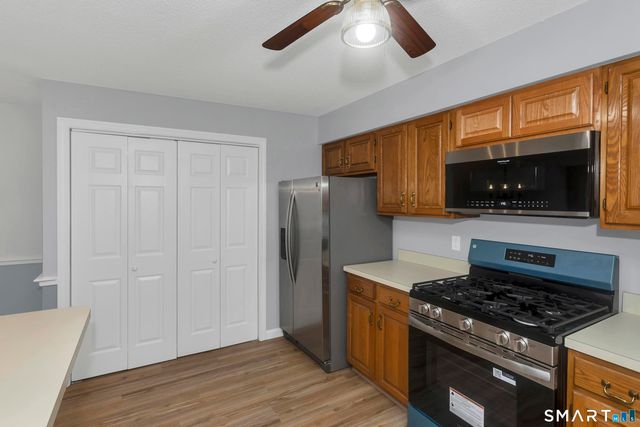 201 Ashmead Commons 201, Enfield, CT 06082