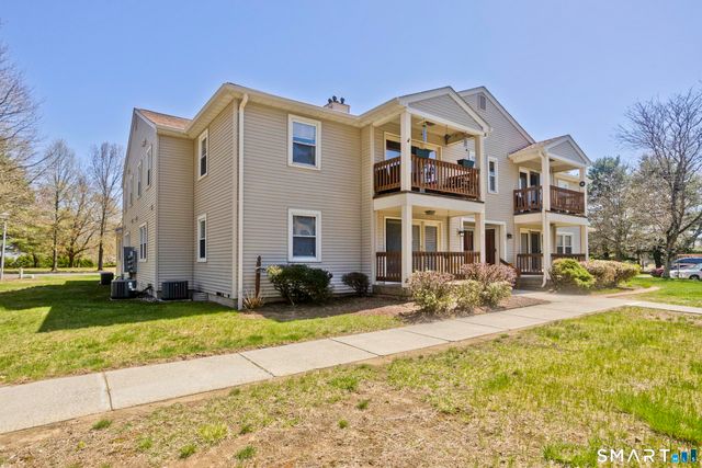 201 Ashmead Commons 201, Enfield, CT 06082