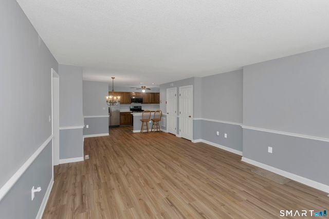 201 Ashmead Commons 201, Enfield, CT 06082