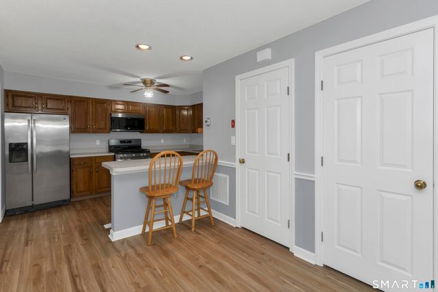 201 Ashmead Commons 201, Enfield, CT 06082