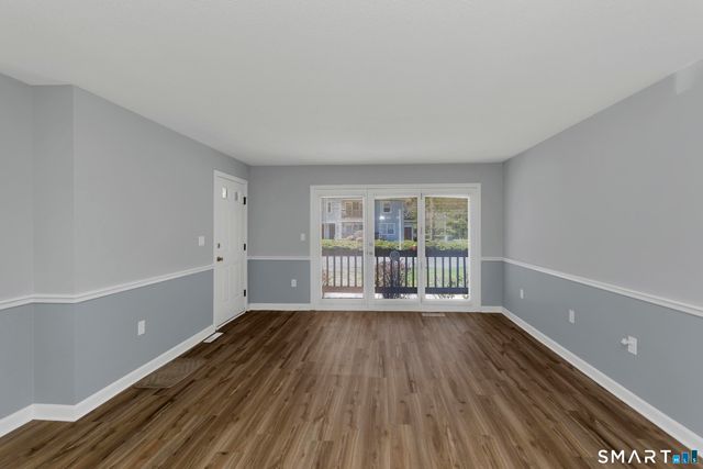 201 Ashmead Commons 201, Enfield, CT 06082