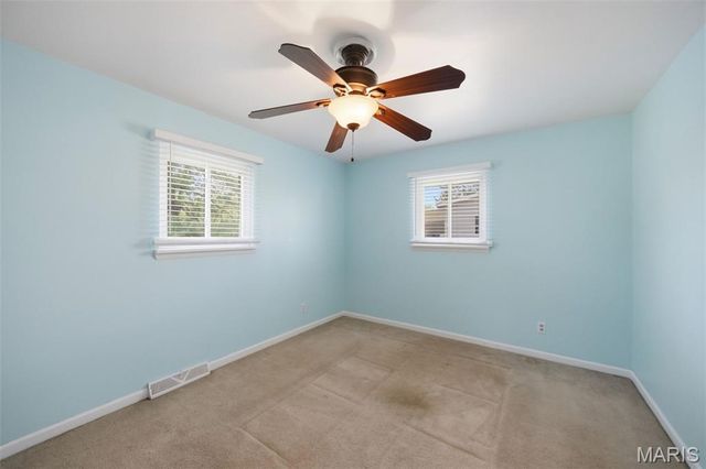 3020 Nettie Dr, Mehlville, MO 63129