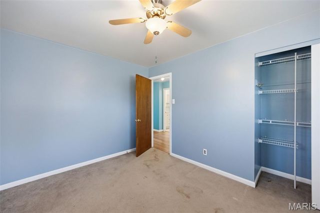 3020 Nettie Dr, Mehlville, MO 63129