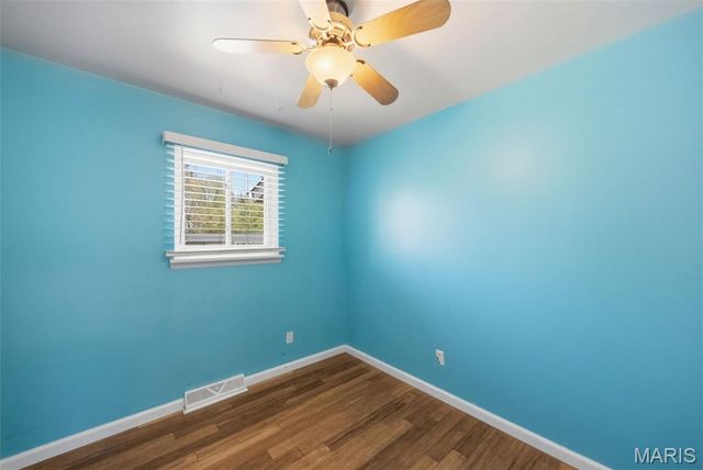 3020 Nettie Dr, Mehlville, MO 63129