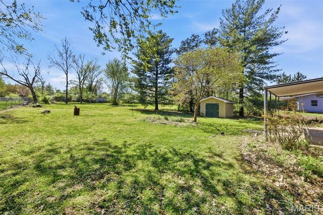 3020 Nettie Dr, Mehlville, MO 63129