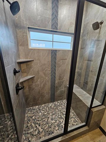 227 SW Burk Rd, Geronimo, OK 73543