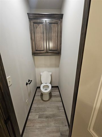 227 SW Burk Rd, Geronimo, OK 73543