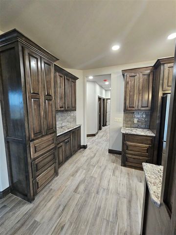 227 SW Burk Rd, Geronimo, OK 73543