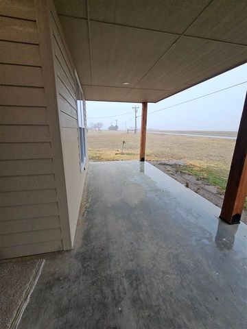227 SW Burk Rd, Geronimo, OK 73543