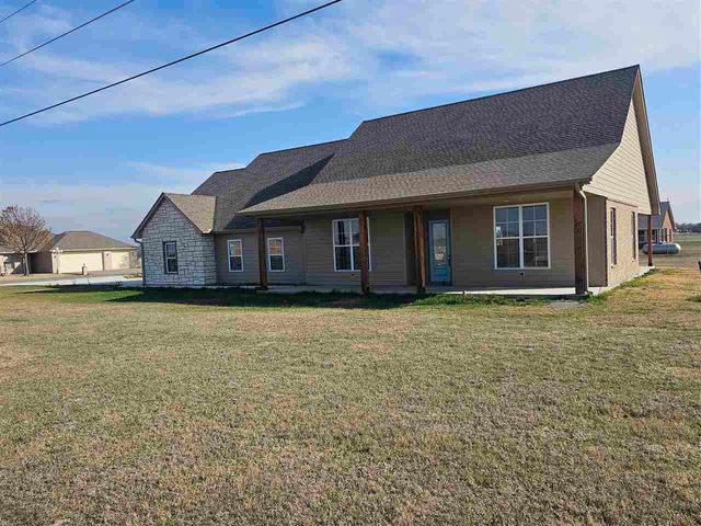 227 SW Burk Rd, Geronimo, OK 73543