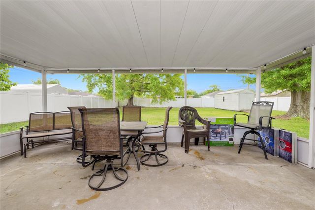 2937 DELROSE DRIVE N, Lakeland, FL 33805