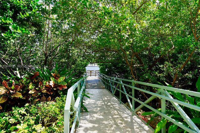 19999 E Country Club Drive 1404, Aventura, FL 33180