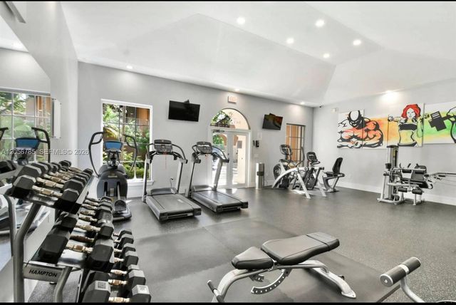 19999 E Country Club Drive 1404, Aventura, FL 33180