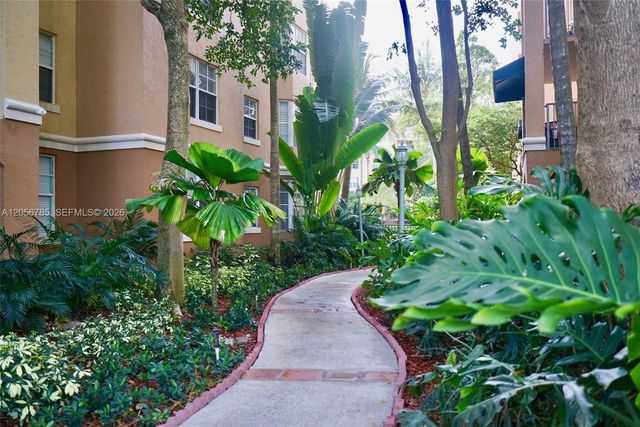 19999 E Country Club Drive 1404, Aventura, FL 33180