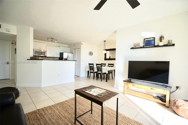 19999 E Country Club Drive 1404, Aventura, FL 33180