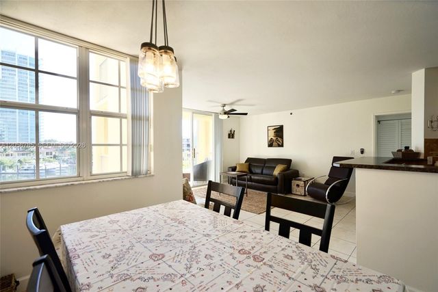 19999 E Country Club Drive 1404, Aventura, FL 33180