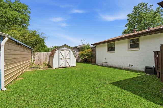 3213 Sennadale Ln, Nashville, TN 37207