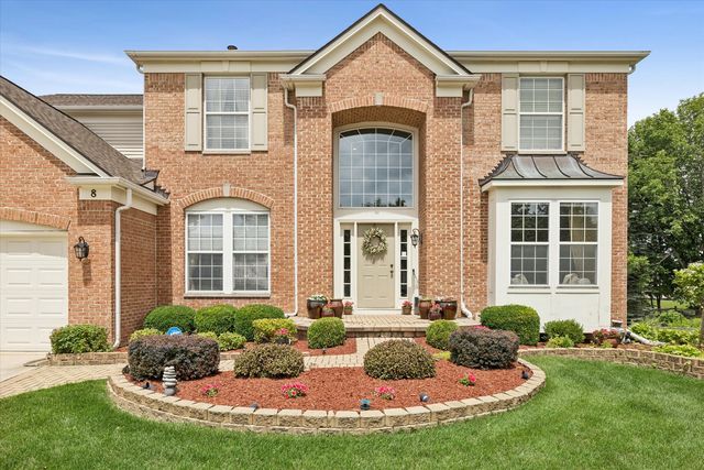 8 Orchid Court, Streamwood, IL 60107