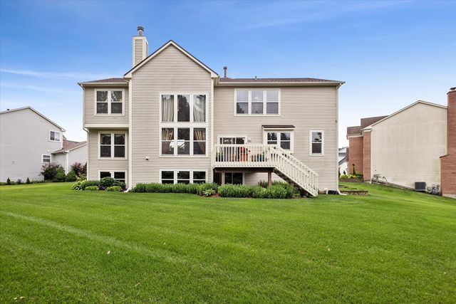 8 Orchid Court, Streamwood, IL 60107