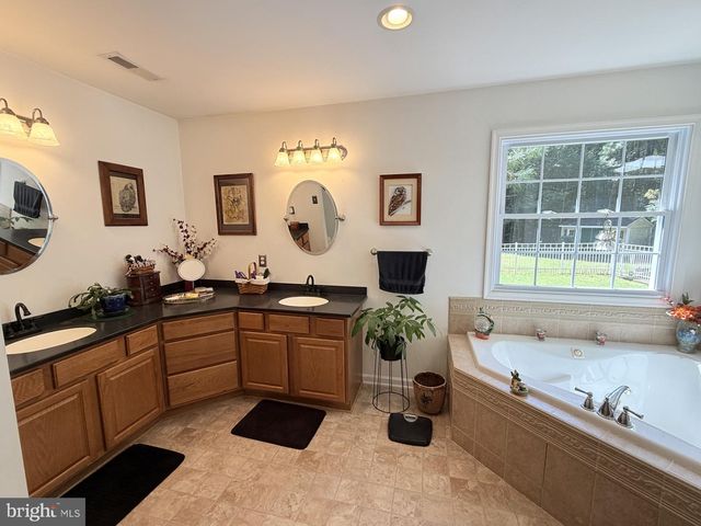 7407 CHERRY WALK RD, Hebron, MD 21830
