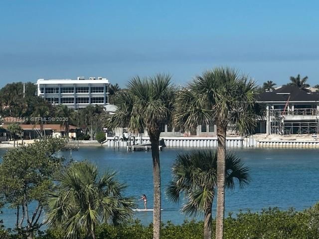 19670 Beach Rd B323, Tequesta, FL 33469