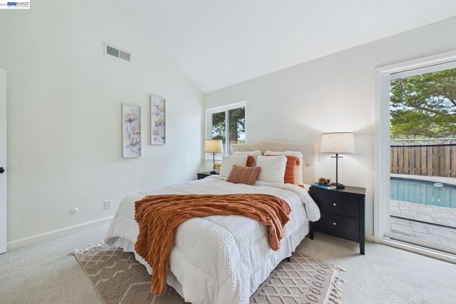 9953 Mangos Dr, San Ramon, CA 94583