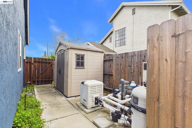 9953 Mangos Dr, San Ramon, CA 94583