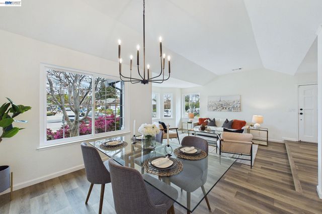 9953 Mangos Dr, San Ramon, CA 94583