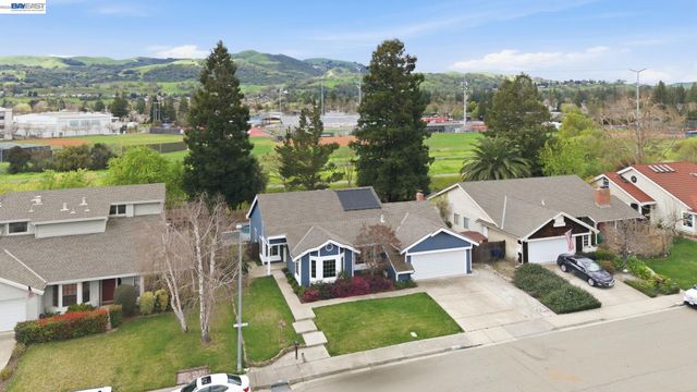 9953 Mangos Dr, San Ramon, CA 94583